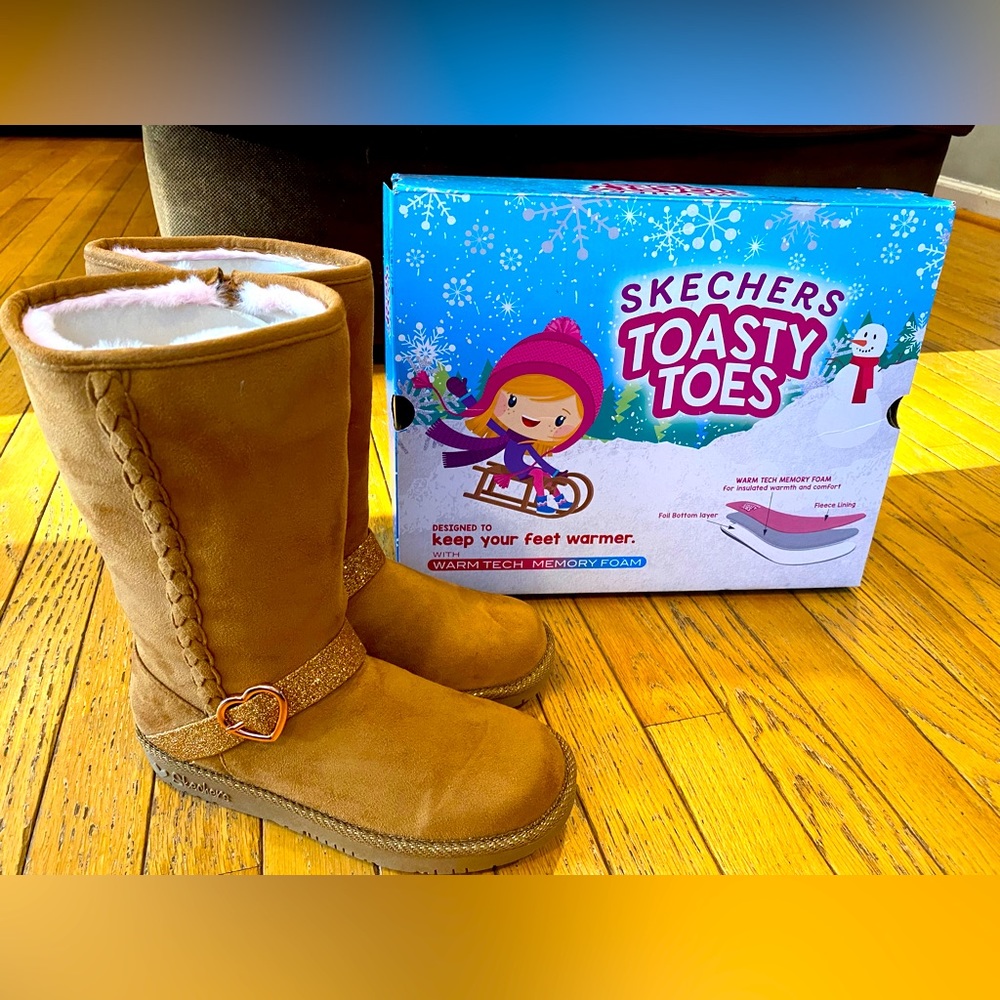 NIB Skechers Glamslam Darling Days fur lined boots, chestnut color